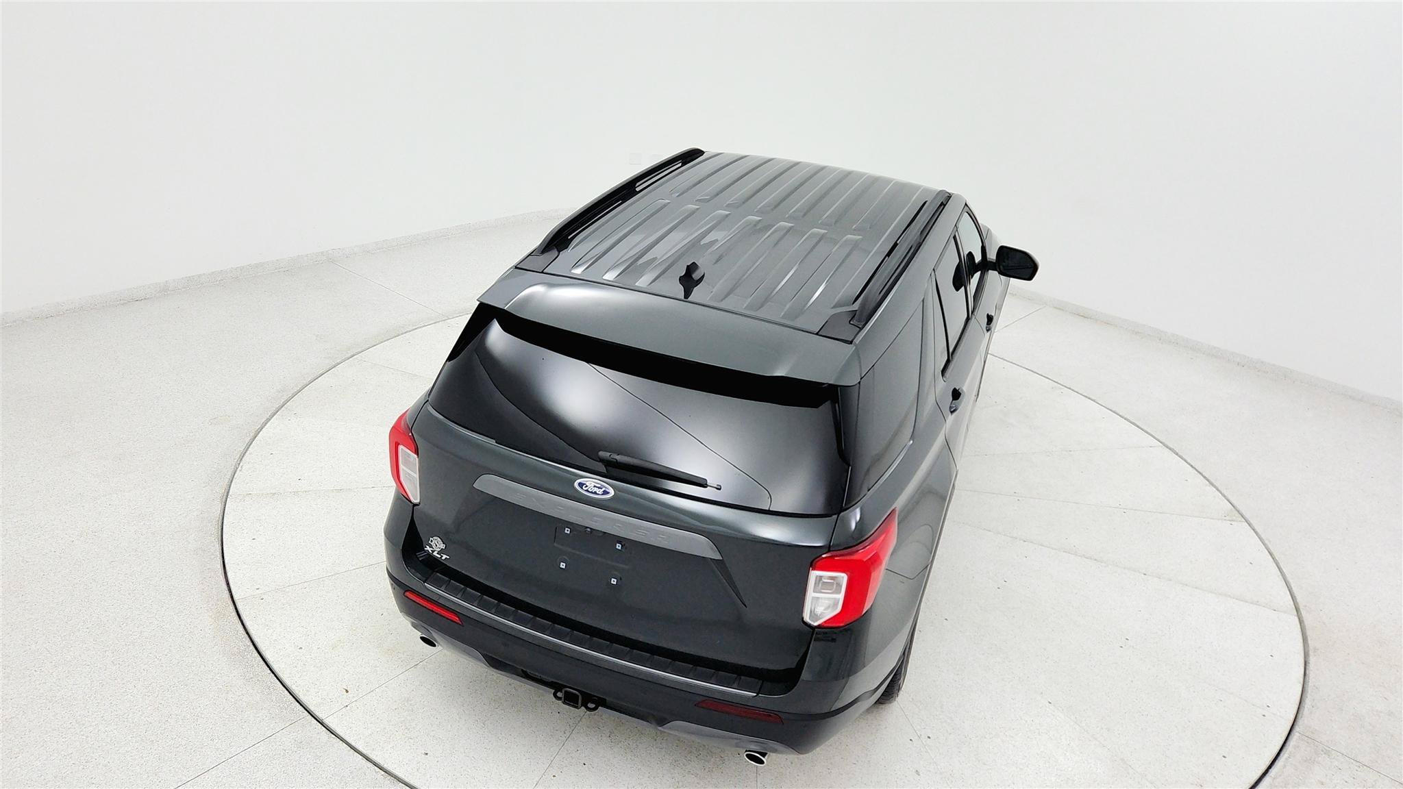 Used 2024 Ford Explorer XLT RWD image 39