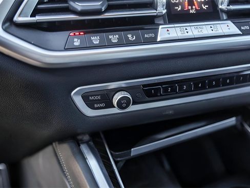 Used 2023 BMW X6 xDrive40i w/ M Sport Package image 19