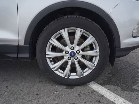 Used 2017 Ford Escape Titanium image 41