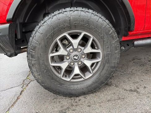 Used 2024 Ford Bronco Badlands image 29