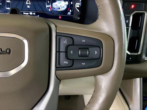 Used 2023 GMC Yukon XL Denali w/ Advanced Technology Package AWD/4WD image 24