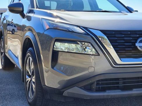 Certified 2023 Nissan Rogue SV image 9