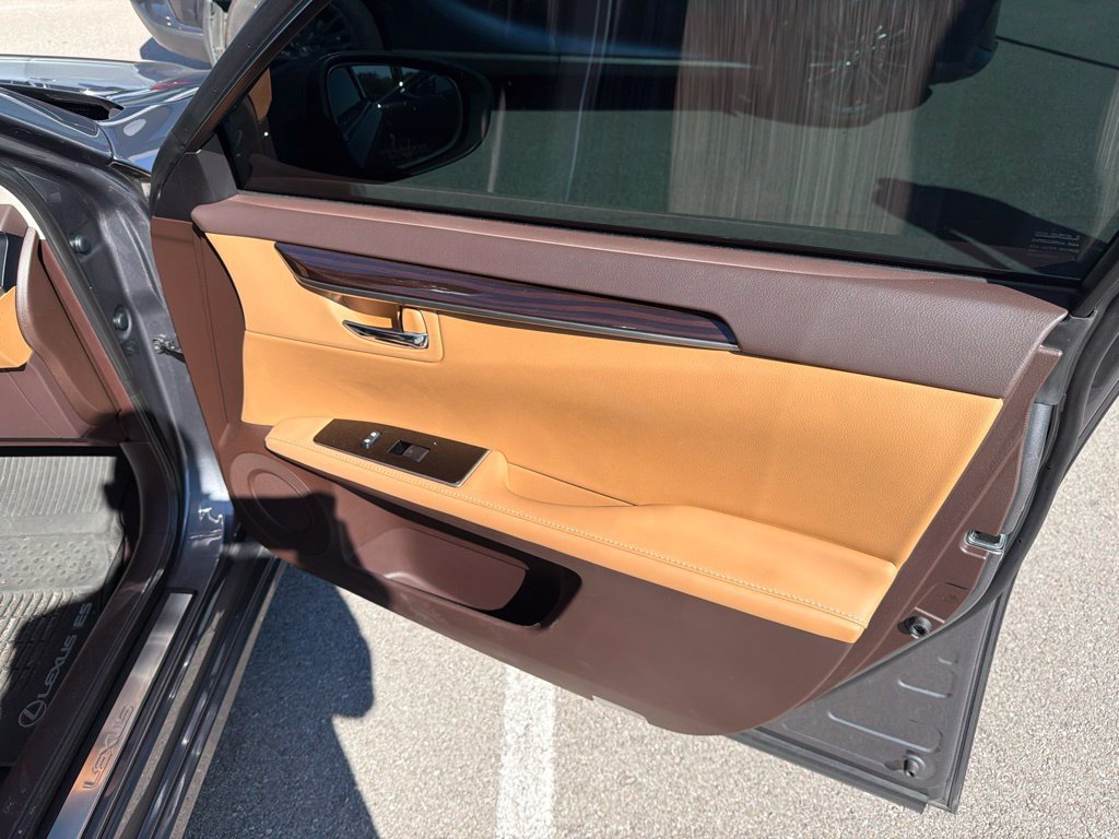 Used 2016 Lexus ES 350 FWD image 15