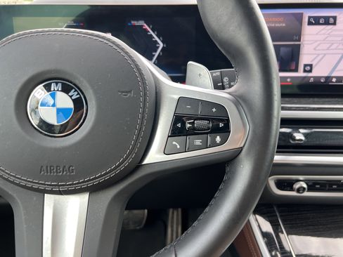 Used 2025 BMW X5 sDrive40i w/ M Sport Package RWD image 20