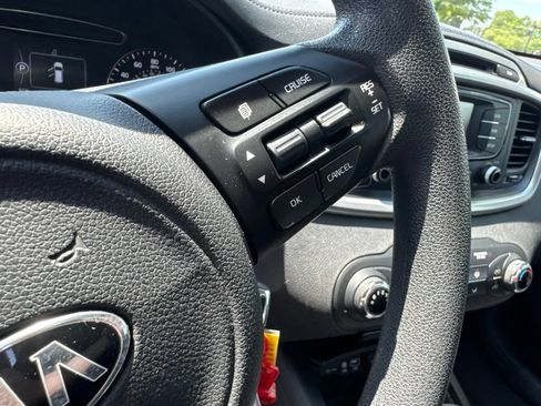 Used 2016 Kia Sorento AWD image 47