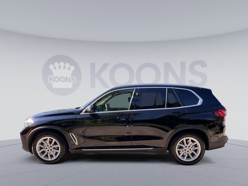 Used 2023 BMW X5 xDrive40i w/ Luxury Seating Package AWD/4WD image 7