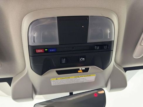 Used 2023 Subaru Crosstrek 2.0i Premium w/ Special Edition image 25