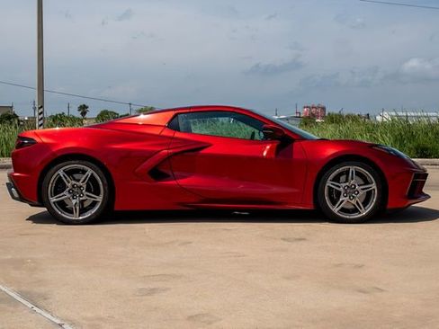 Used 2022 Chevrolet Corvette Stingray Premium Conv w/ Z51 Performance Package RWD image 4