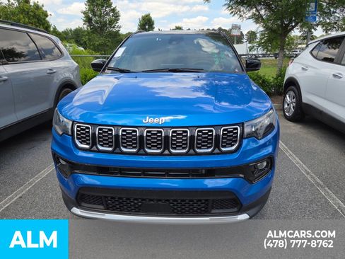 Used 2025 Jeep Compass Limited AWD/4WD image 21