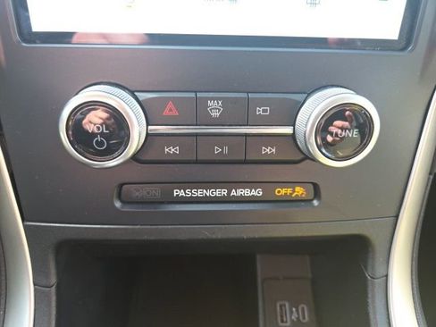 Used 2023 Ford Edge SE AWD/4WD image 21