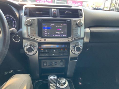 Used 2018 Toyota 4Runner Limited AWD/4WD image 32