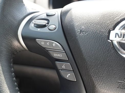 Used 2018 Nissan Pathfinder Platinum FWD image 34