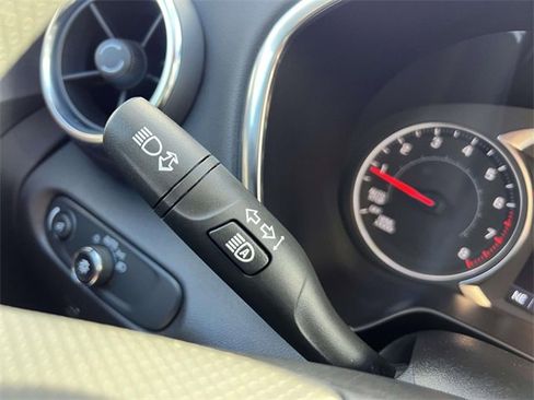 Certified 2025 Chevrolet Blazer LT w/ Convenience Package image 30