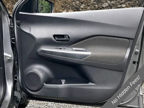 Used 2019 Nissan Kicks S FWD image 13