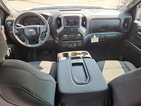 Certified 2022 Chevrolet Silverado 1500 Custom AWD/4WD image 32