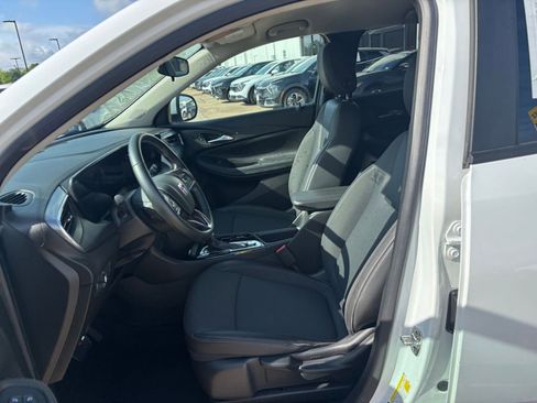 Used 2025 Buick Encore GX Preferred FWD image 25