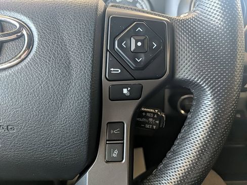 Used 2023 Toyota Tacoma TRD Off-Road image 16