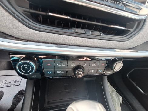 Used 2022 Jeep Compass Latitude image 11