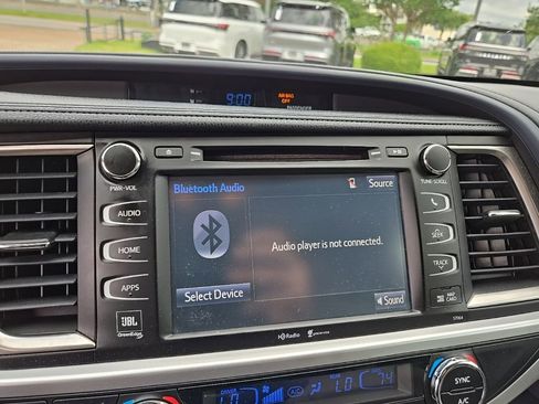 Used 2015 Toyota Highlander Limited FWD image 20