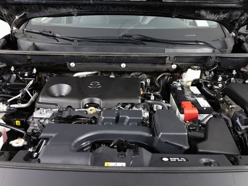 Used 2022 Toyota RAV4 XLE Premium AWD/4WD image 41
