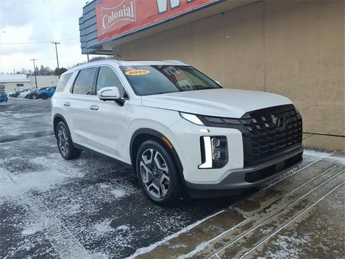 Used 2025 Hyundai Palisade SEL image 2