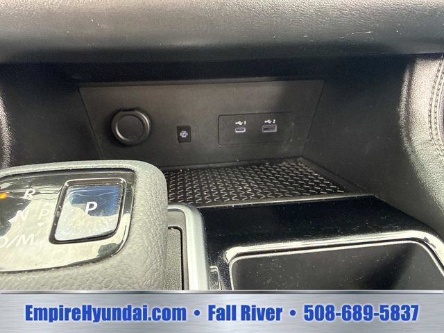 Used 2022 Nissan Pathfinder Platinum w/ Lighting Package (N92) AWD/4WD image 30