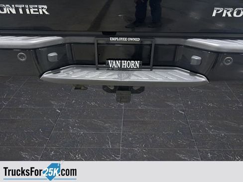 Used 2014 Nissan Frontier PRO-4X image 35