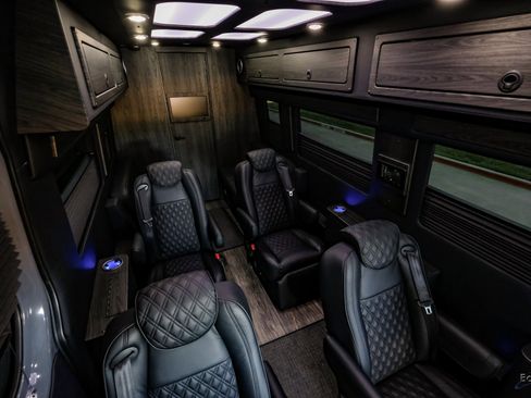 Used 2025 Mercedes-Benz Sprinter 3500 image 70