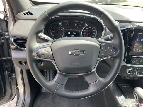 Used 2023 Chevrolet Traverse RS AWD/4WD image 14