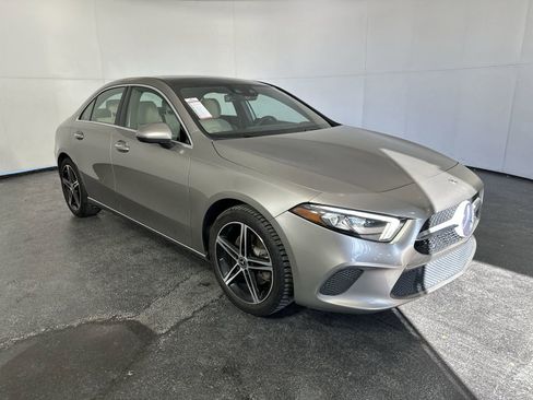 Used 2019 Mercedes-Benz A 220 image 3