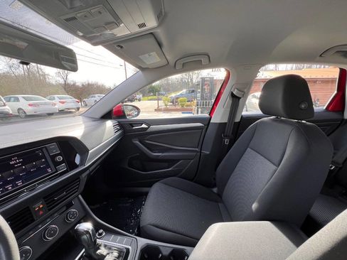 Used 2019 Volkswagen Jetta S w/ Driver Assistance Package image 22