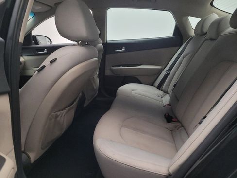 Used 2017 Kia Optima LX FWD image 18
