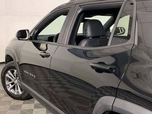 Used 2025 Chevrolet Equinox LT w/ Convenience Package II AWD/4WD image 29