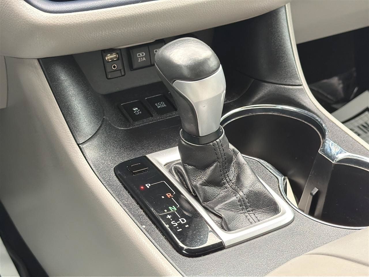 Used 2017 Toyota Highlander LE AWD/4WD image 22