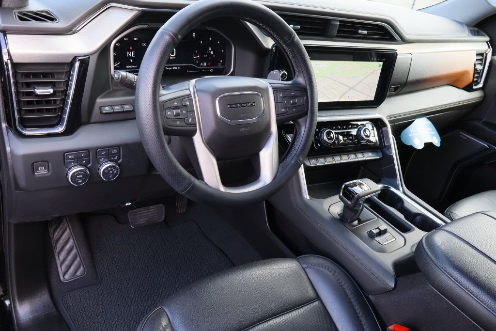 Certified 2023 GMC Sierra 1500 Denali w/ Technology Package AWD/4WD image 12