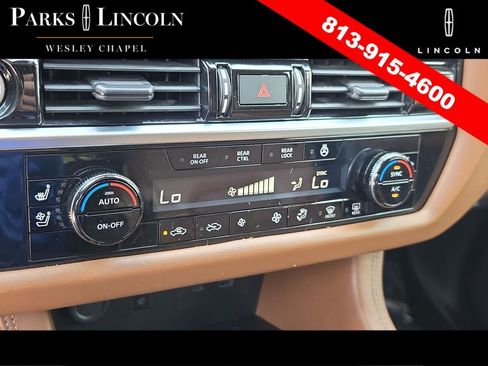 Used 2022 Nissan Pathfinder Platinum AWD/4WD image 25