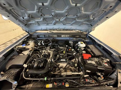 Used 2023 Ford Bronco Black Diamond AWD/4WD image 17