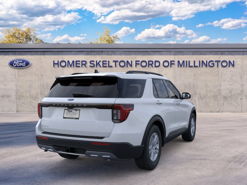 New 2026 Ford Explorer Active w/ Active Comfort Package RWD image 8