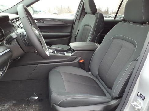 New 2026 Jeep Grand Cherokee Laredo X AWD/4WD image 5