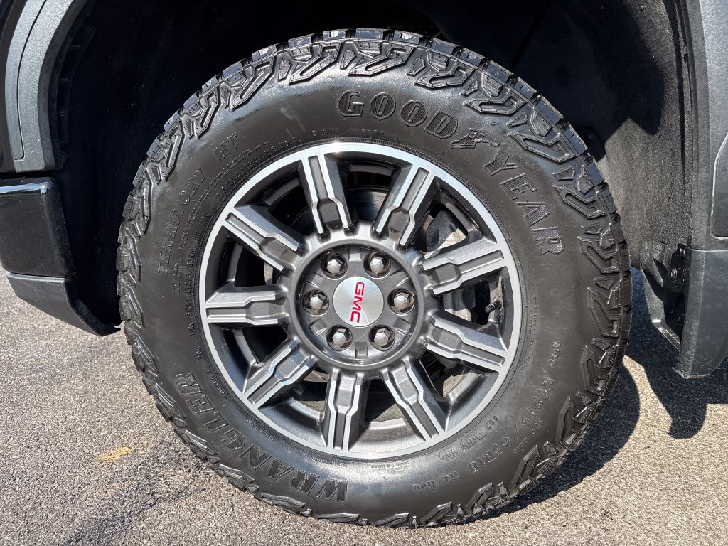 Certified 2024 GMC Sierra 1500 AT4 w/ Technology Package AWD/4WD image 20