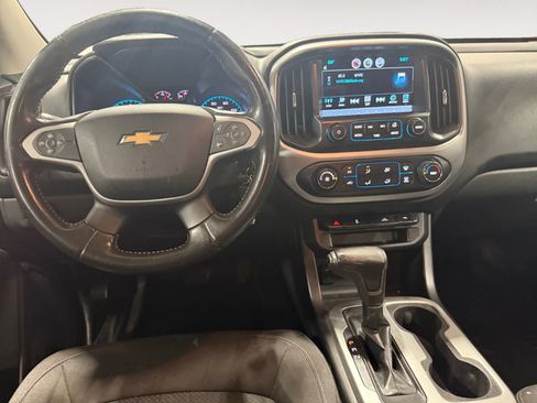 Used 2016 Chevrolet Colorado LT w/ LT Convenience Package RWD image 11