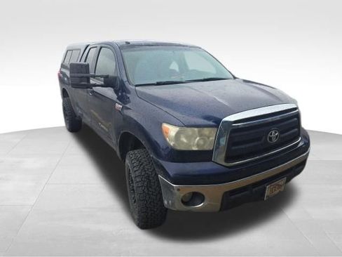 Used 2012 Toyota Tundra 4x4 Double Cab w/ TRD Off-Road Pkg image 2