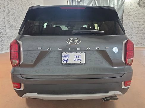 Used 2022 Hyundai Palisade SE FWD image 5