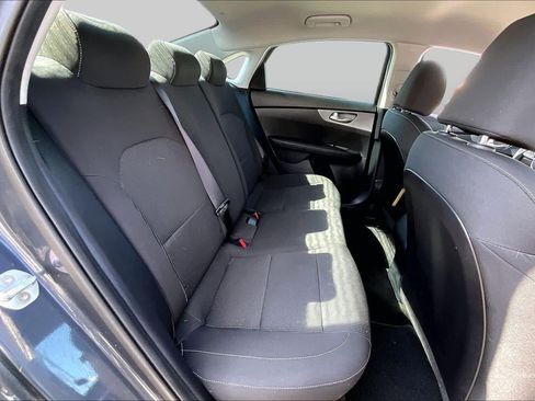 Used 2019 Kia Forte LXS FWD image 18