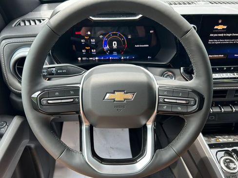 New 2025 Chevrolet Colorado LT w/ LT Convenience Package image 14