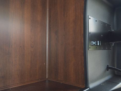 Used 2019 Ford E-450 and Econoline 450 Super Duty w/ Motorhome Prep Package RWD image 27