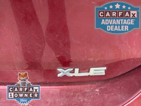 Used 2021 Toyota Highlander XLE FWD image 10