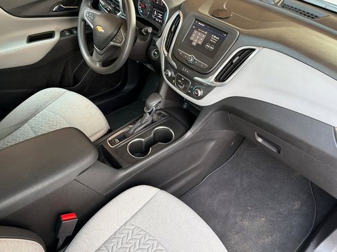 Used 2023 Chevrolet Equinox LS image 16