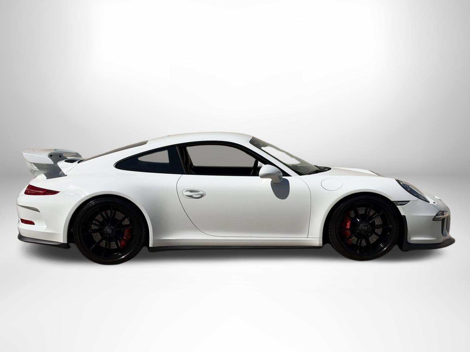 Used 2015 Porsche 911 GT3 RWD image 2