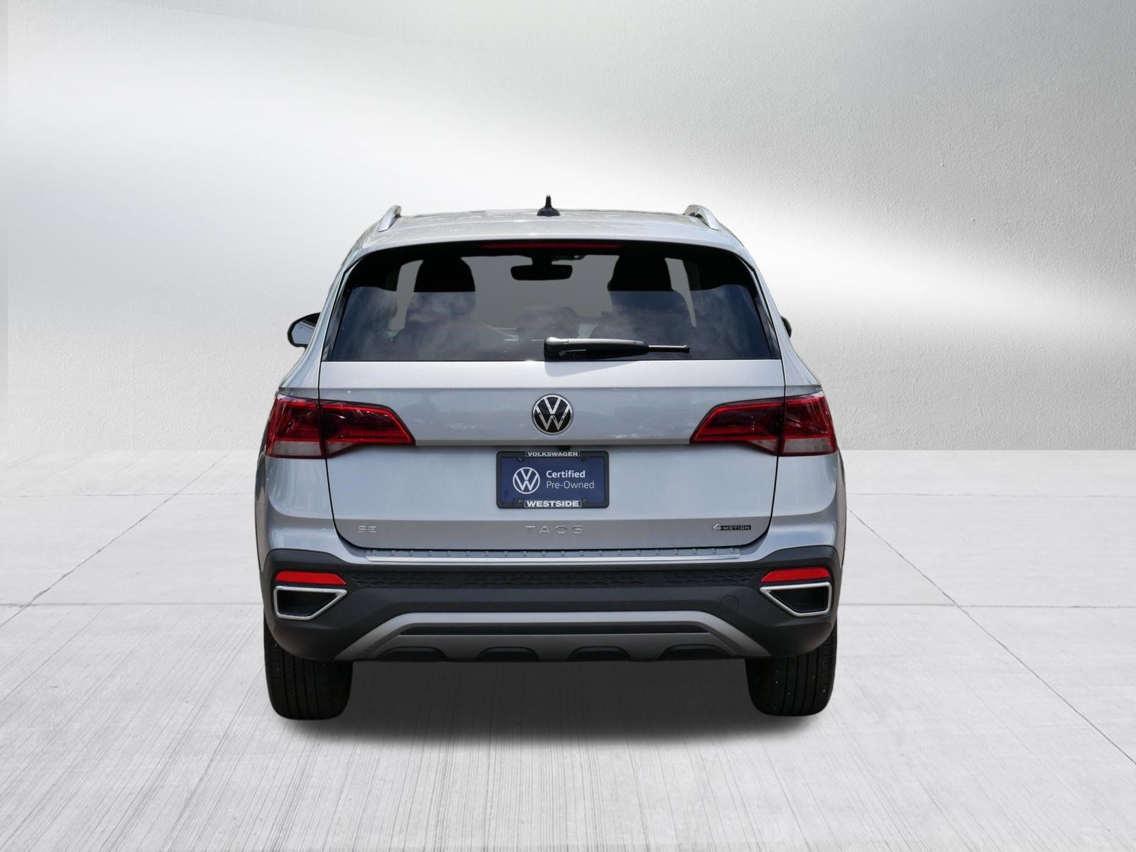 Used 2023 Volkswagen Taos SE w/ Panoramic Sunroof Package AWD/4WD image 6